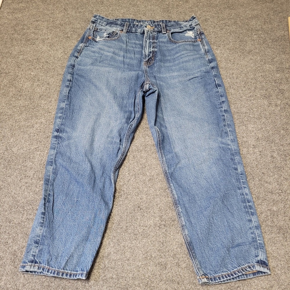 American Eagle Jeans Womens Size 12 X-Short Blue Mom Relaxed Distressed Denim